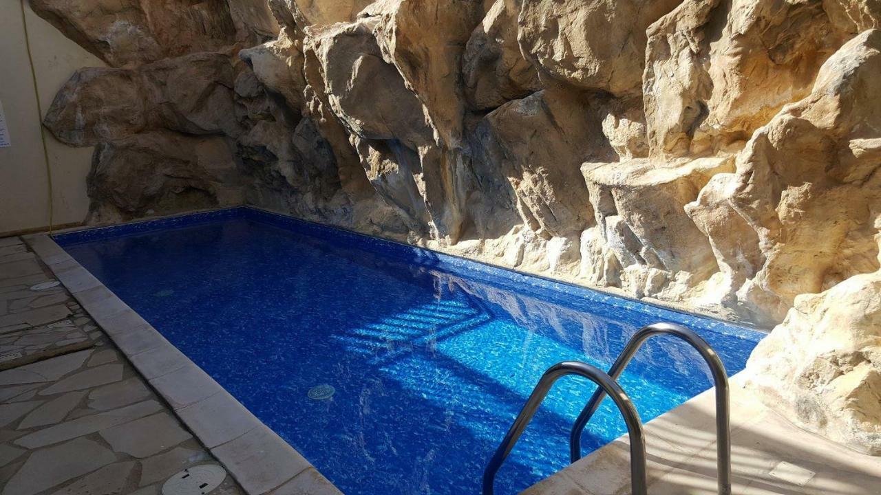 2 Bedroom Poolside Apartment E9 Пея Екстериор снимка